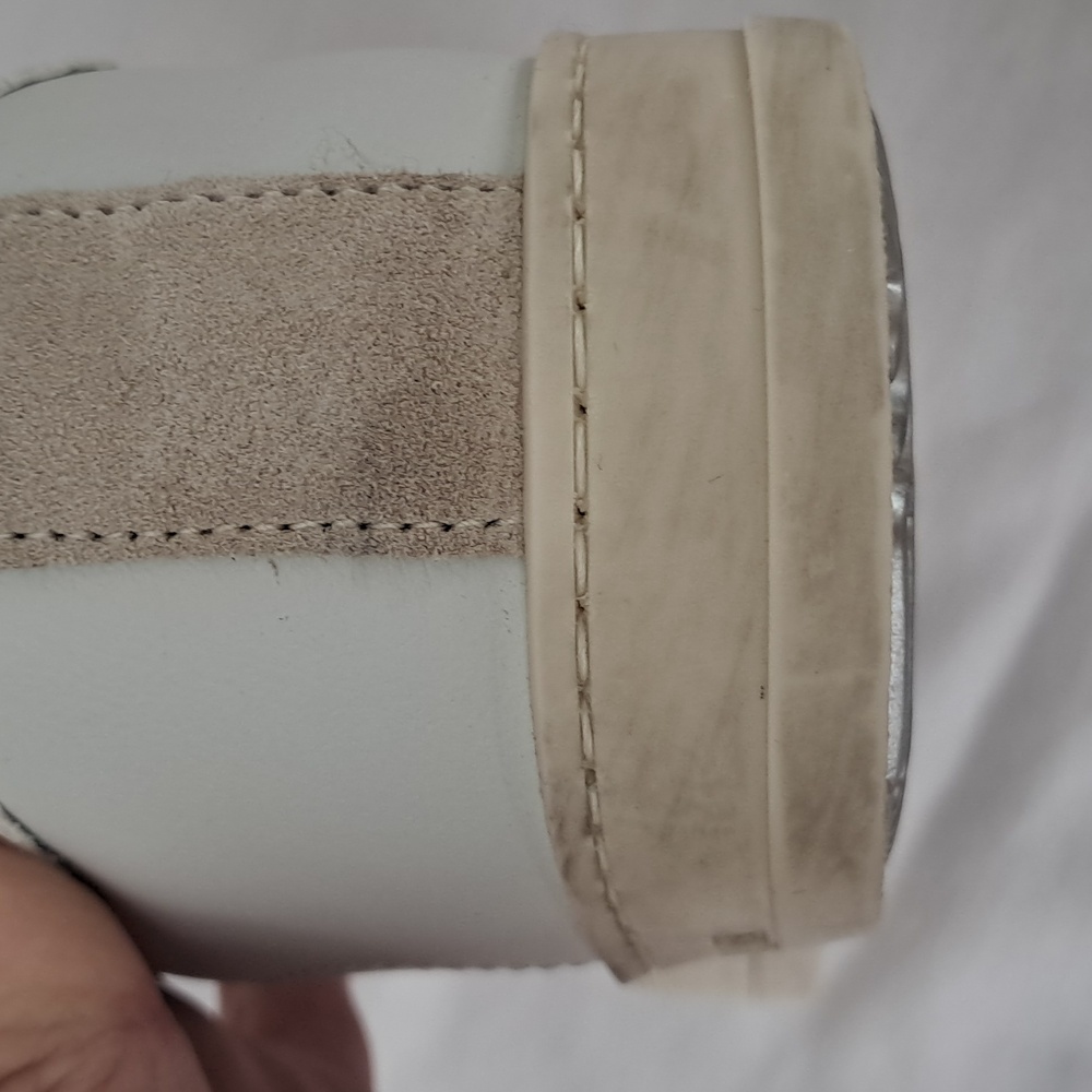 P448 John Dune Sneaker. Womans Size 39. White & Beige. Distressed Rubber Sole - Picture 10 of 16